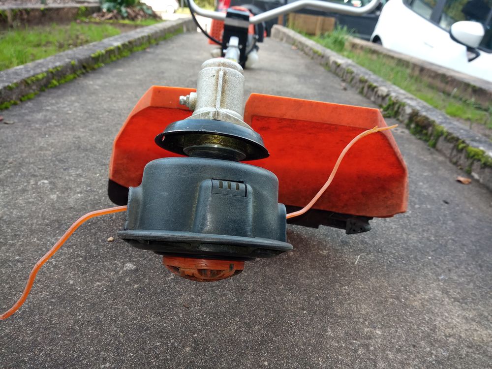 D&eacute;broussailleuse FUXTEC FX PS162+ 2 TETE NEUVE + 2 BOBINE FI Jardin