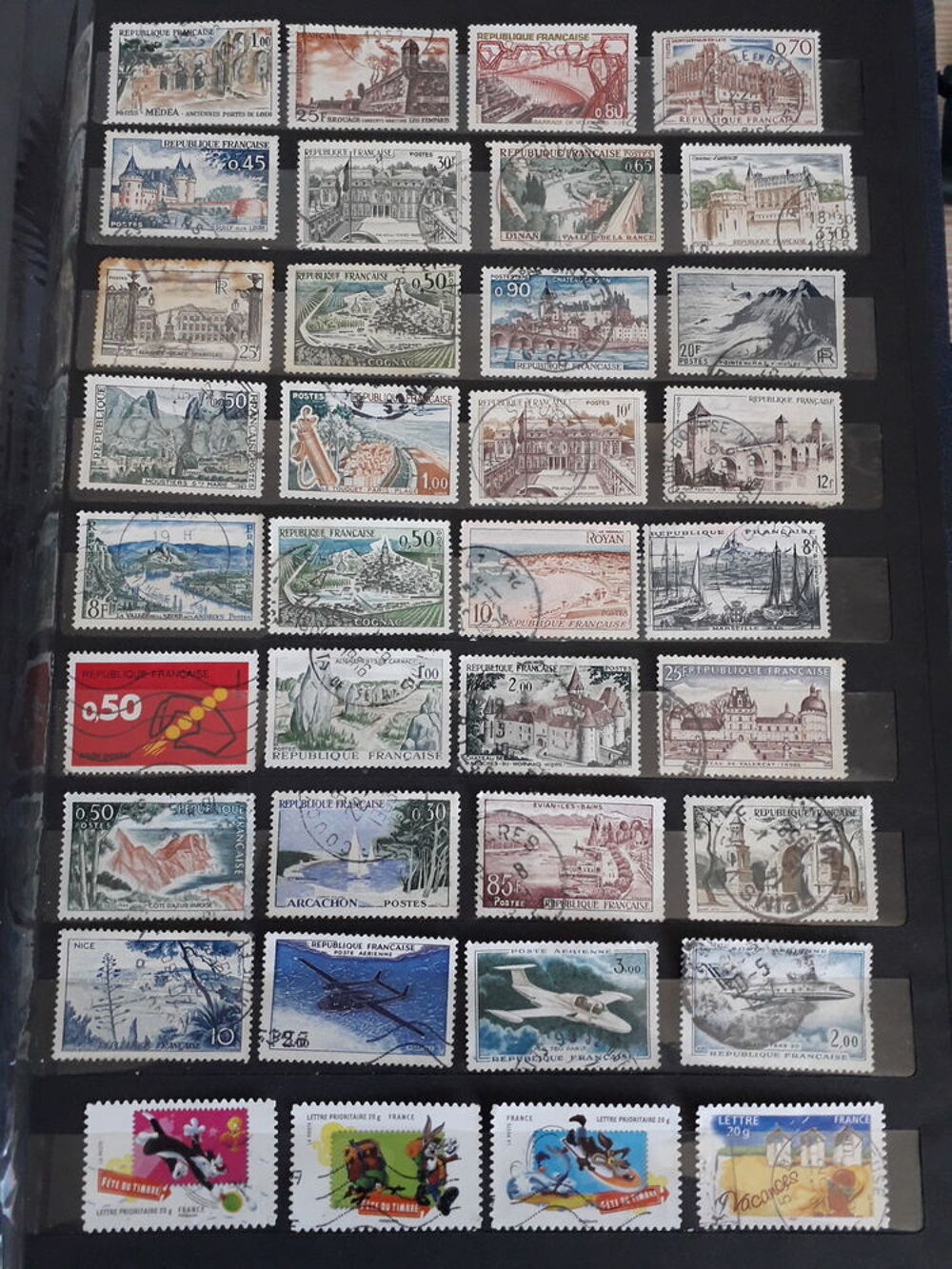 N.241 Lot de 150 timbres de France 1€ 