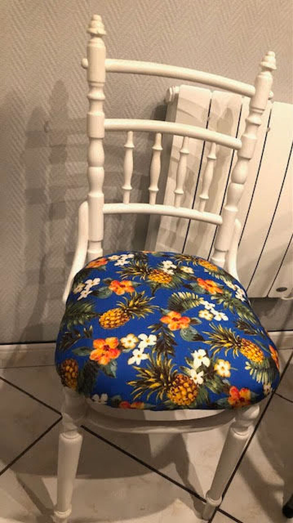 Chaise d&eacute;coration relook&eacute;e Meubles