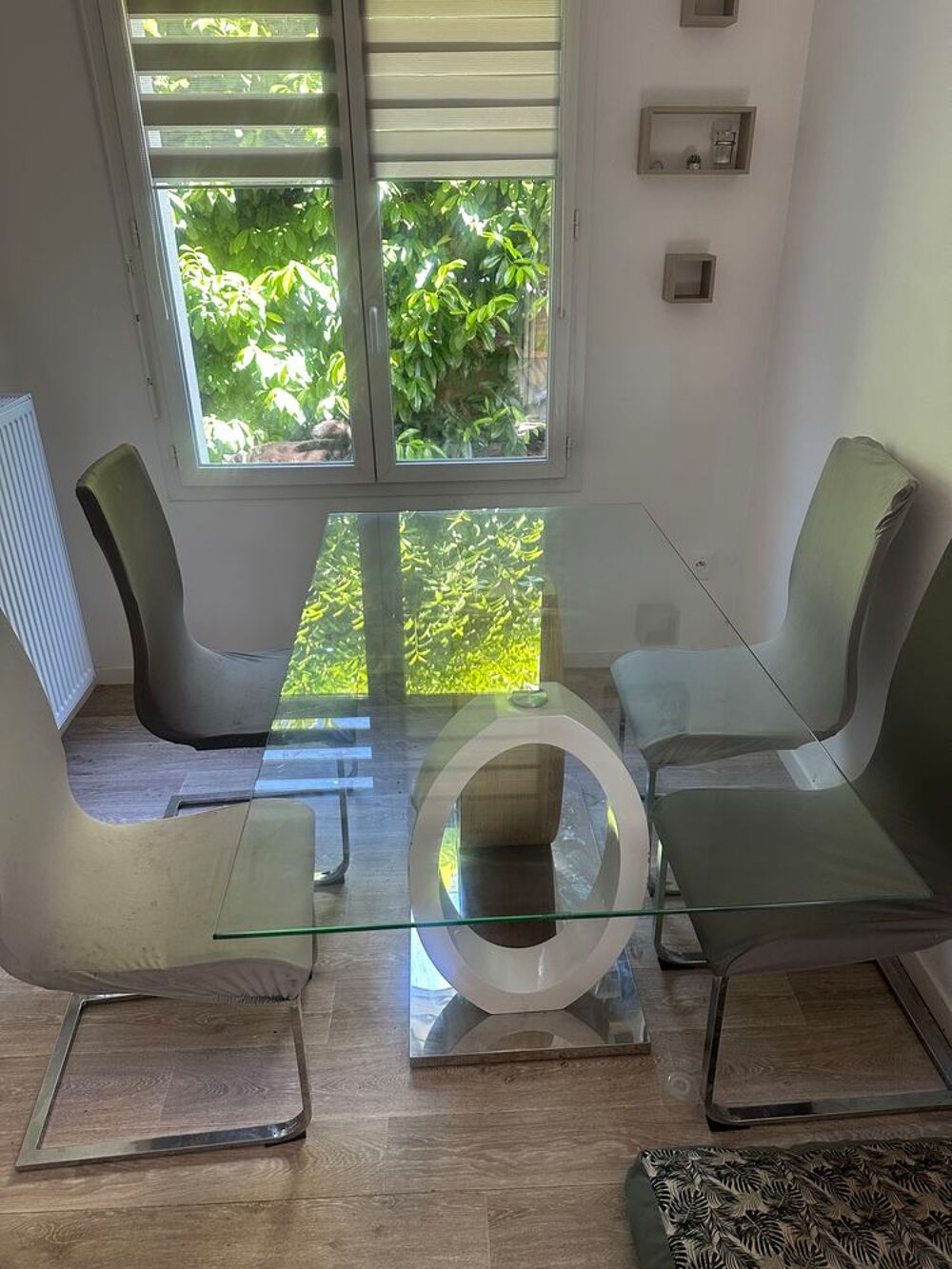Salle &agrave; manger compl&egrave;te Meubles