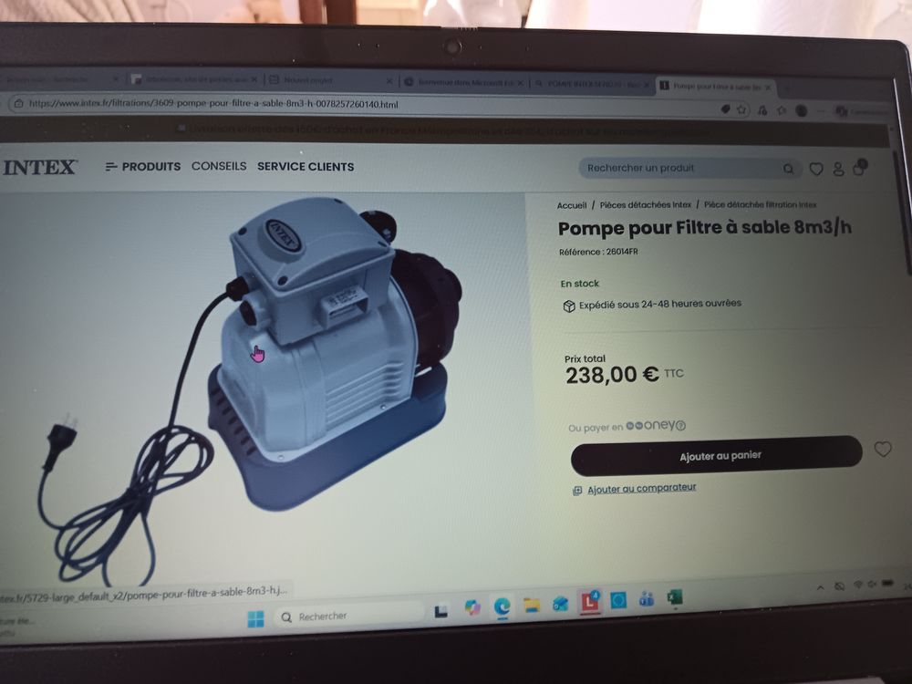 POMPE PISCINE INTEX 8m3/h + PREFILTRE + CUVE Jardin