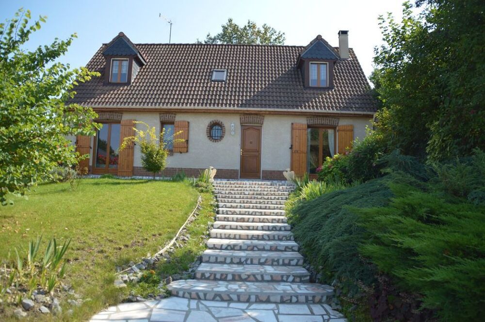 Vente Maison maison 7 pièces ,137m² Saint-python