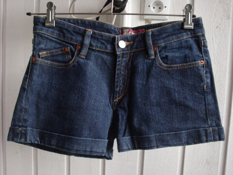   Short en  jean bleu fonc 