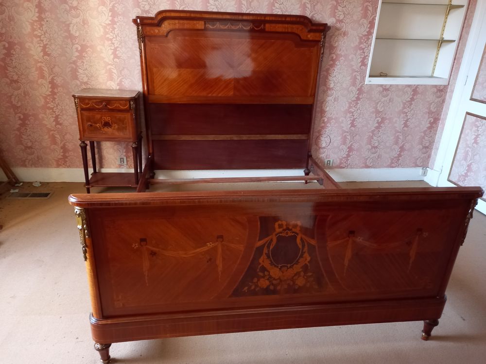 CHAMBRE LOUIS XVI Meubles