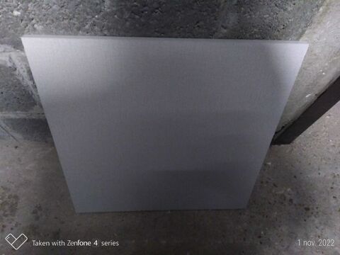 8 planches 50x50 10 Meaux (77)