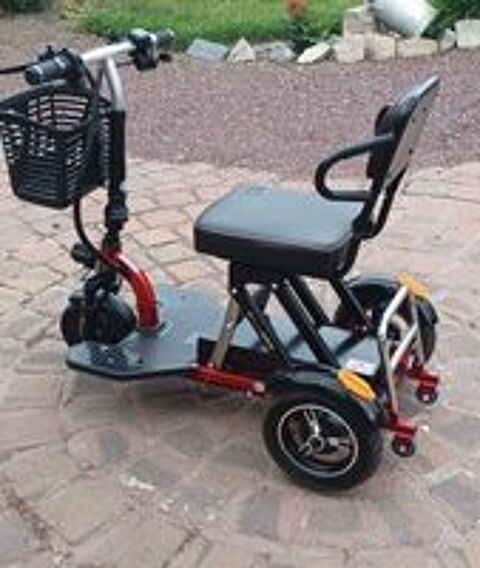   scooter de mobilité électrique 3 roues  pour PMR , 
