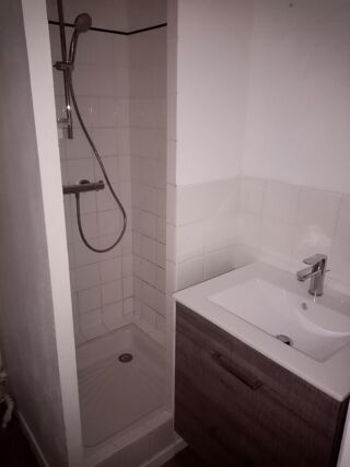  Appartement à louer 1 pièce 25 m²