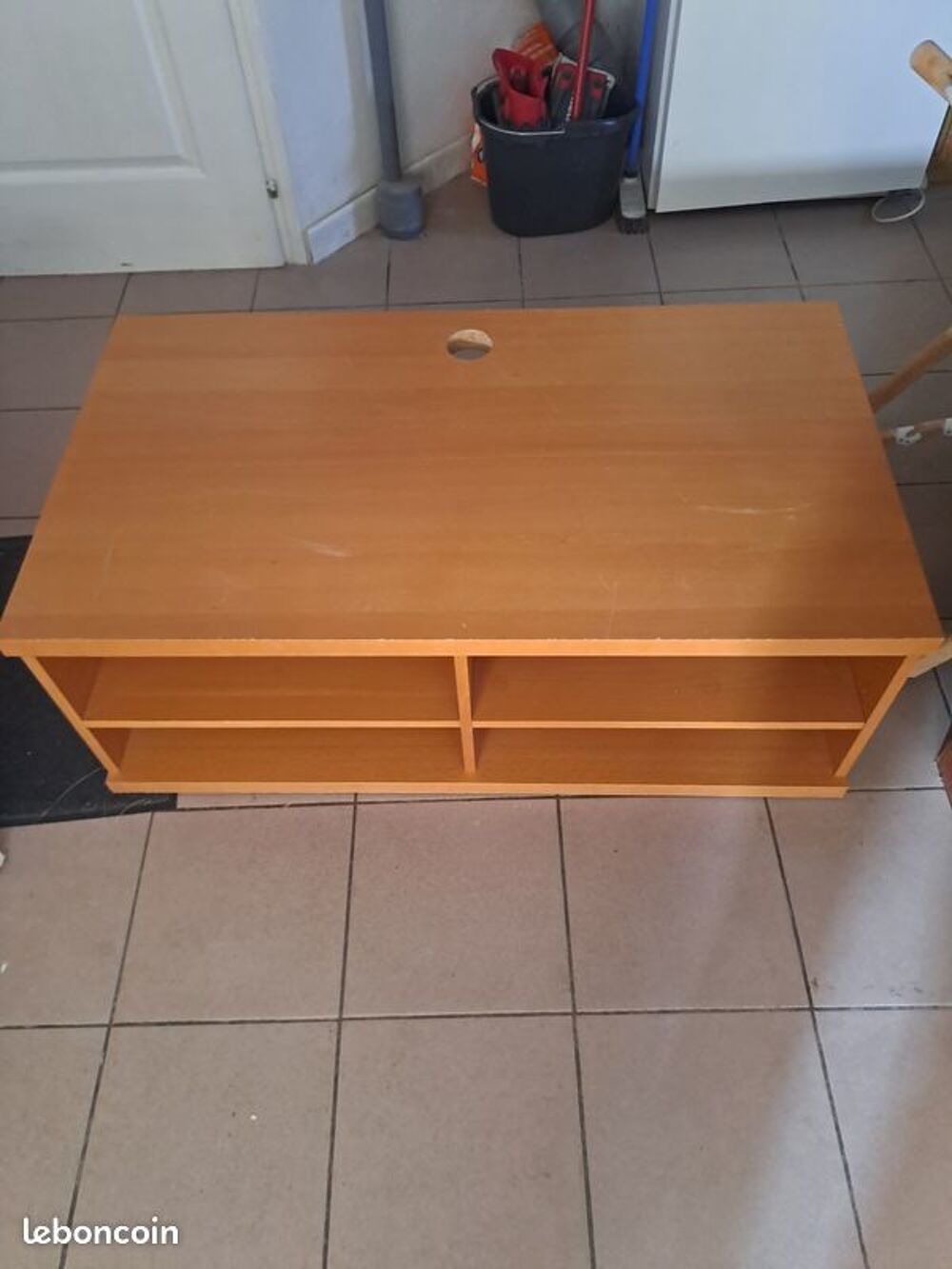 Meuble bas pour t&eacute;l&eacute;vision Meubles