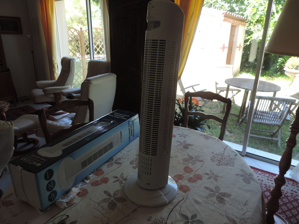 VENTILATEUR A COLONNE AVEC MINUTERIE - 3 VITESSES - Electroménager
