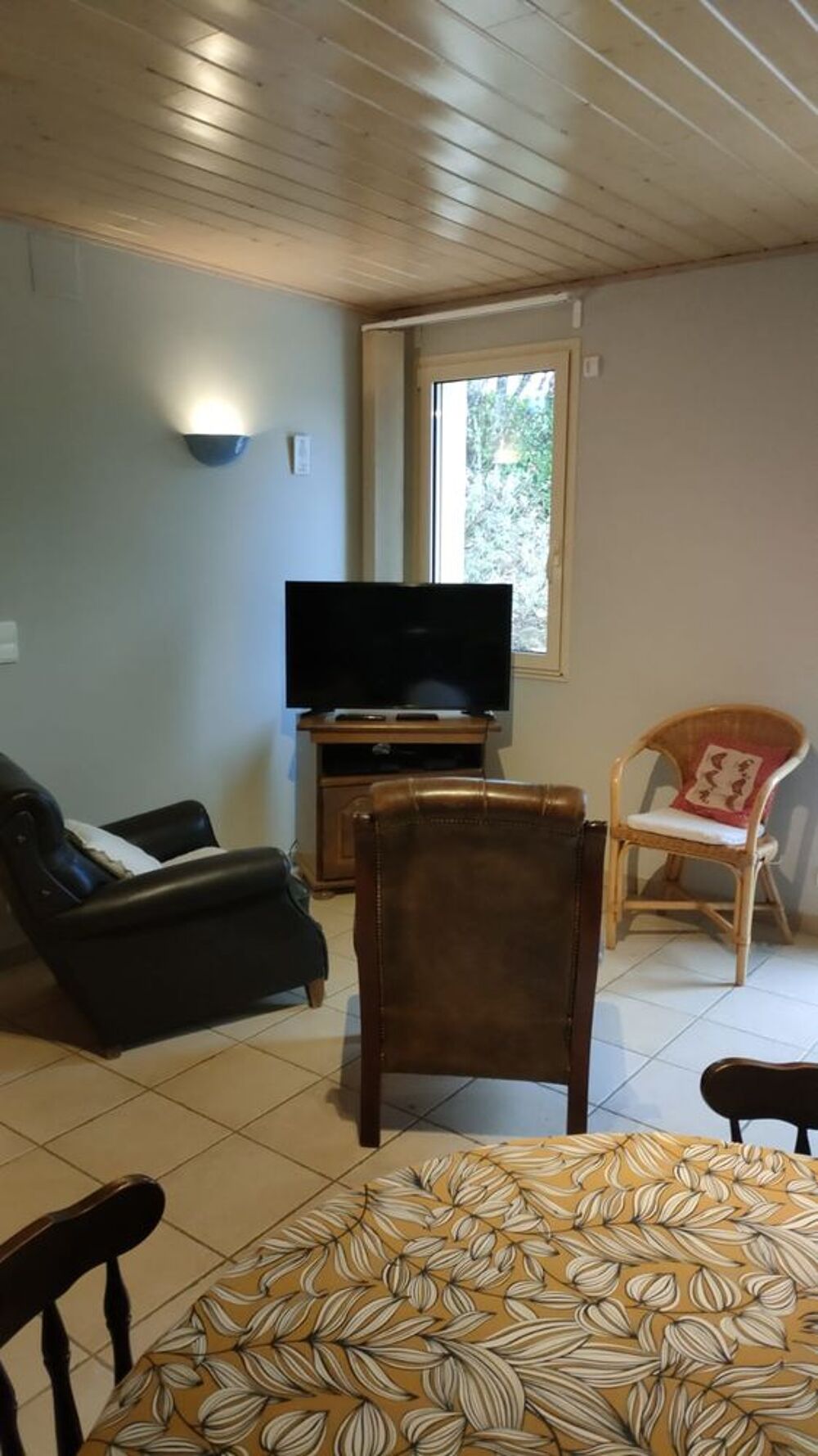  appartement EST 85M2,T2 avec 2terrasses plein pied. Piscine. Aquitaine, Simeyrols (24370)