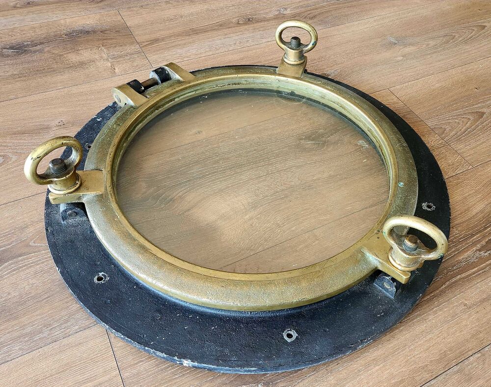 Hublot de marine ancienne, diam. 60cm, bronze et fonte 