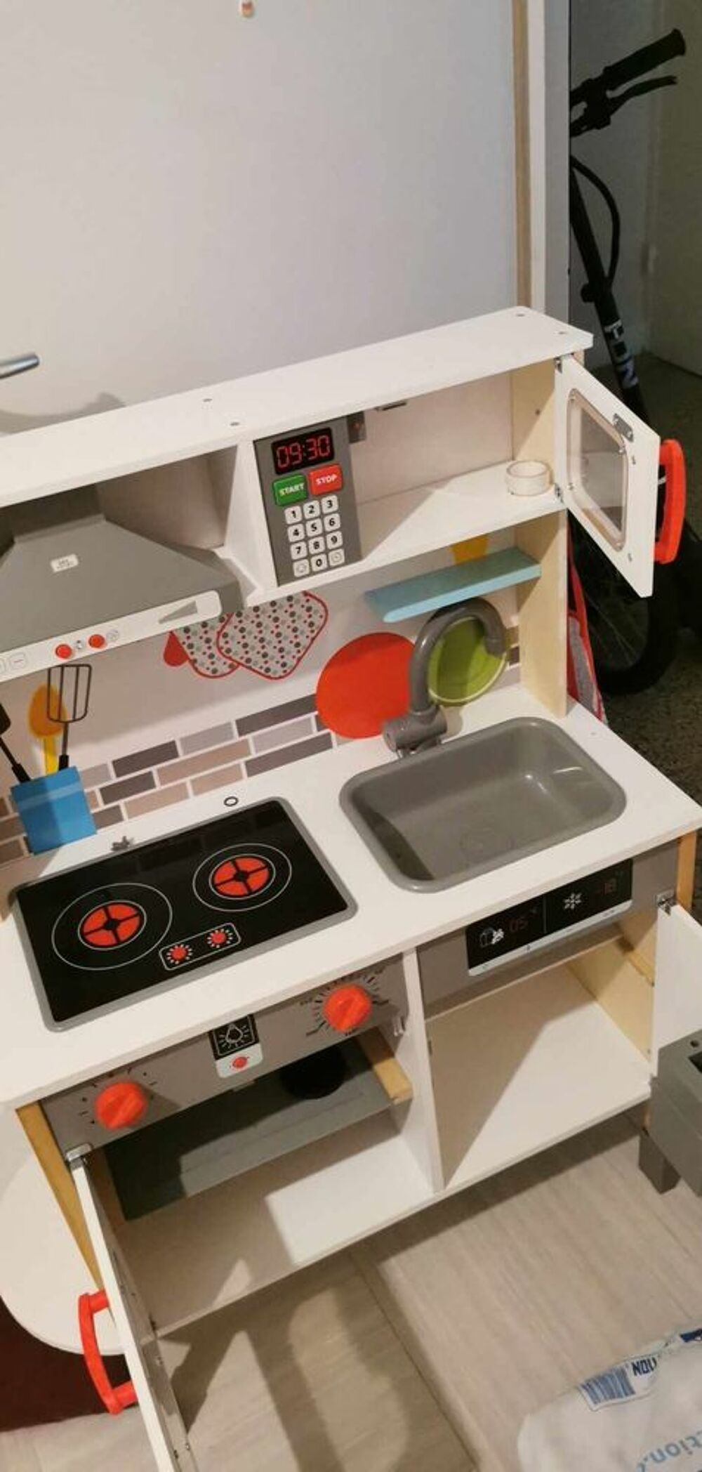 Petite cuisine enfants et sa dinette Jeux / jouets
