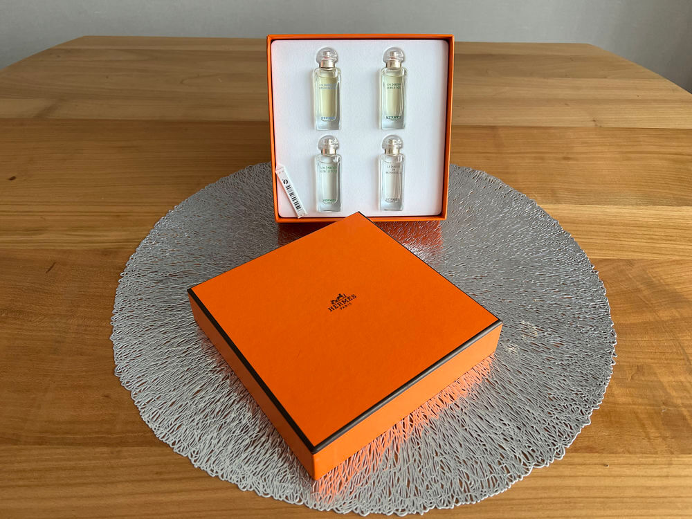 Coffret cadeau de miniatures de parfums Herm&egrave;s 