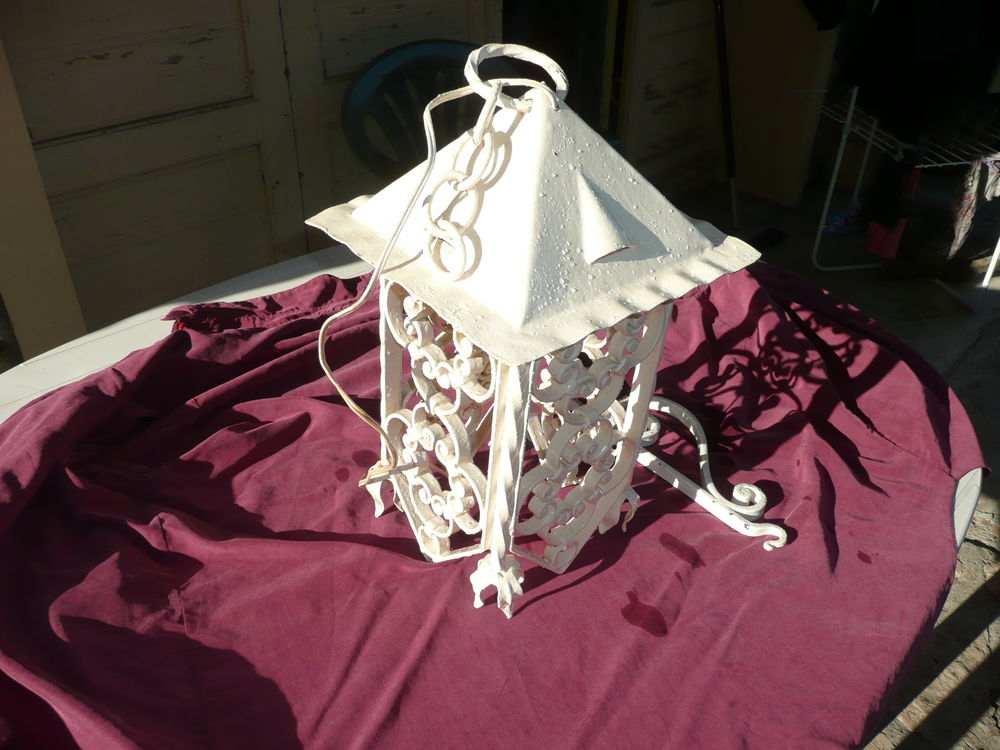 Lanterne D&eacute;corative Blanche avec Motifs D&eacute;coup&eacute;s Décoration