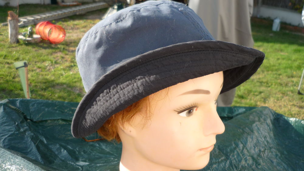 Bob R&eacute;versible Vêtements