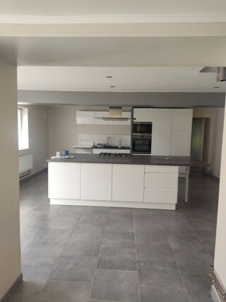  Investissement � vendre 13 pi�ces 3930 m�