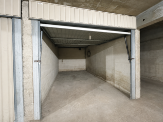  Parking / Garage à louer 13 m²