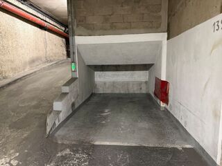  Parking / Garage � vendre 10 m� Paris
