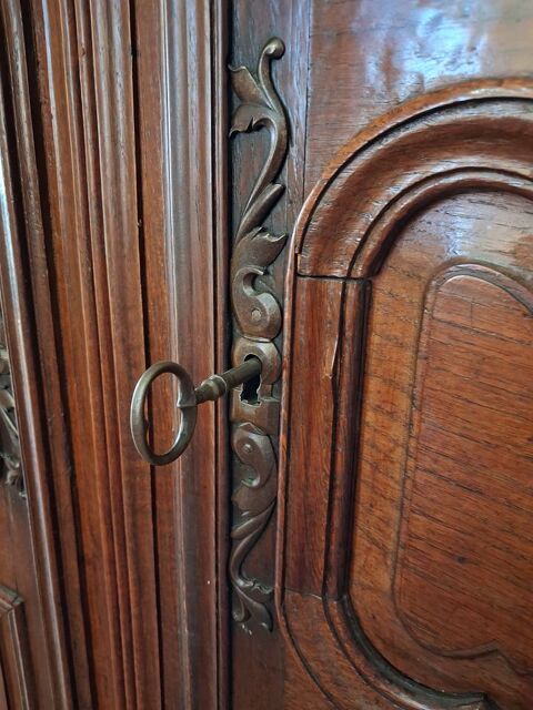 Armoire ancienne 980 Dannemoine (89)