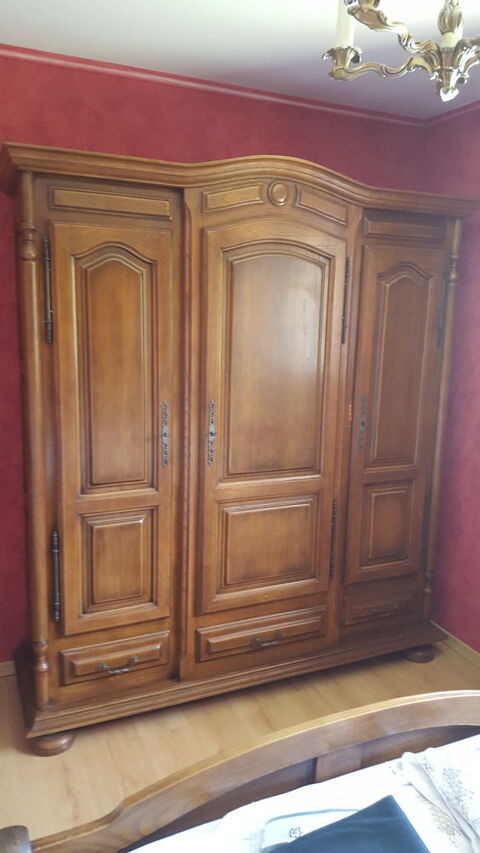 Armoire chêne massif 3 portes 3 tiroirs 200 Gujan-Mestras (33)