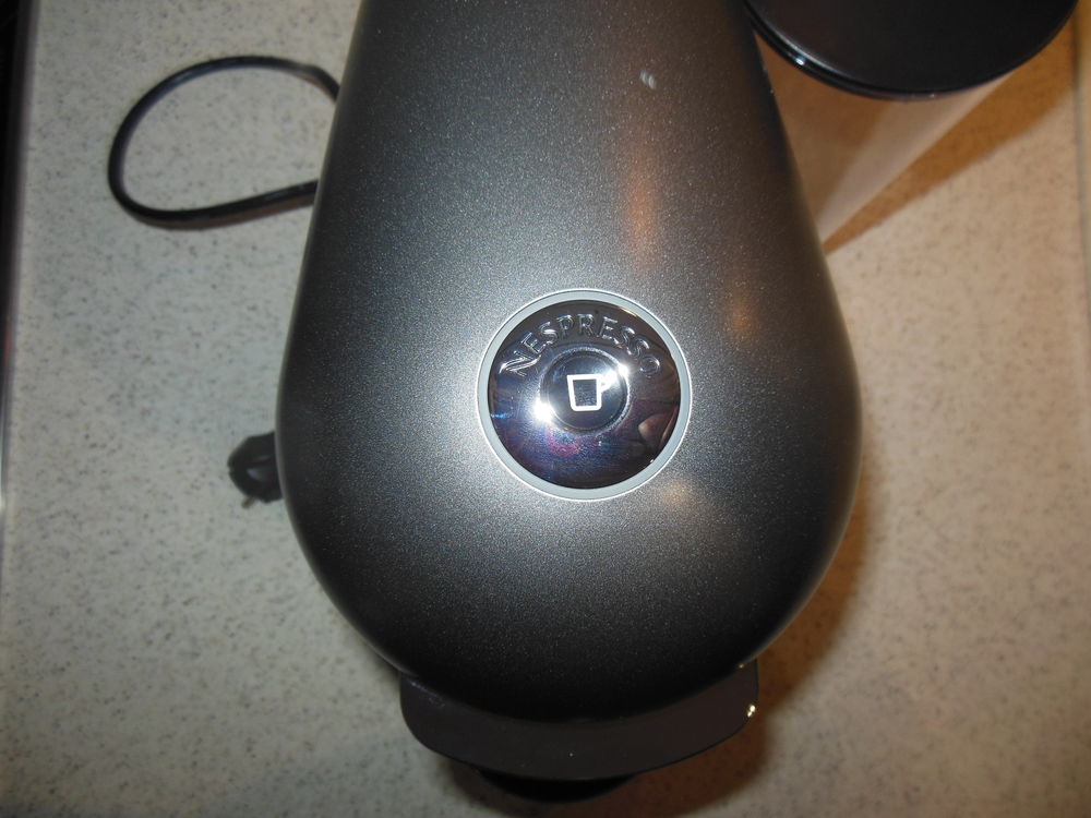 Cafeti&egrave;re Nespresso Vertuo Krups Electroménager
