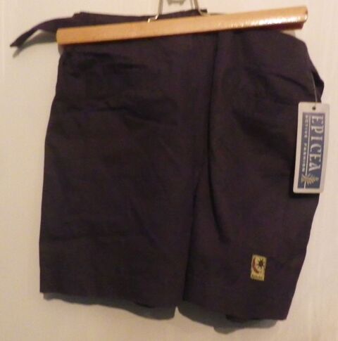 SHORT ***NEUF*** AVEC ETIQUETTE T46 5 Attainville (95)