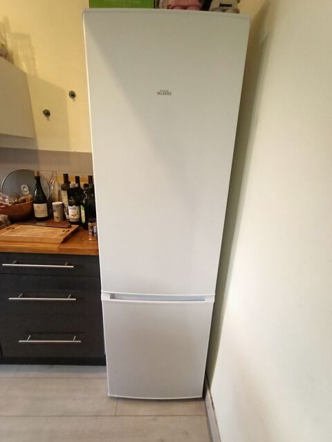 Frigo r�frig�rateur combin� VALBERG CNF 270 F W625C 200 Marseille 6 (13)