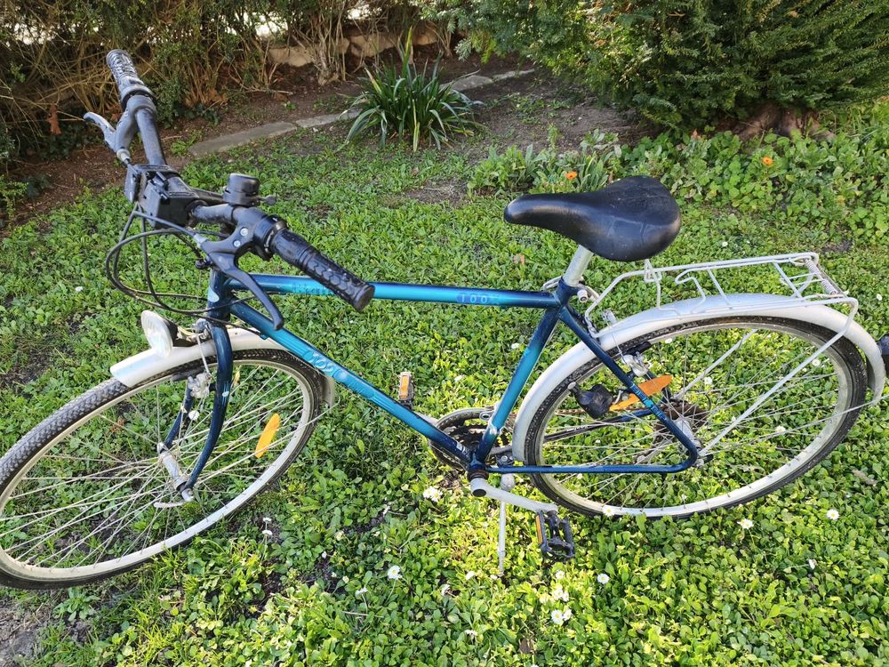 VTC (v&eacute;lo tous chemins) homme - 18 vitesses - Vélos