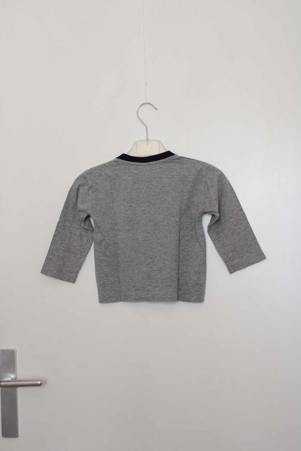 Haut de pyjama, manches longues, Gris, 2&nbsp;ans (86&nbsp;cm) TBE Vêtements enfants