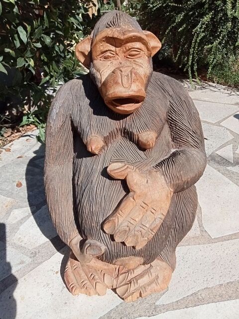 Statue d'une gorille femelle 0 Neuilly-Plaisance (93)