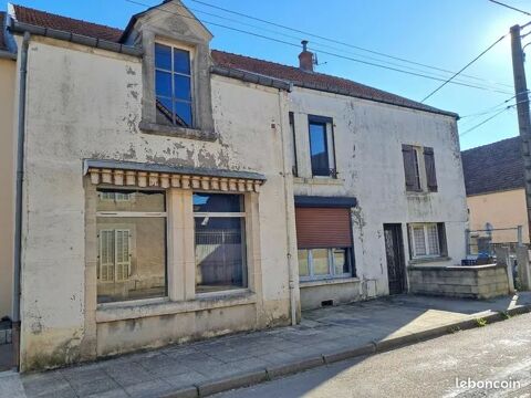   Grande maison à rénover  Maison - 7 pièce(s) - 280 m²