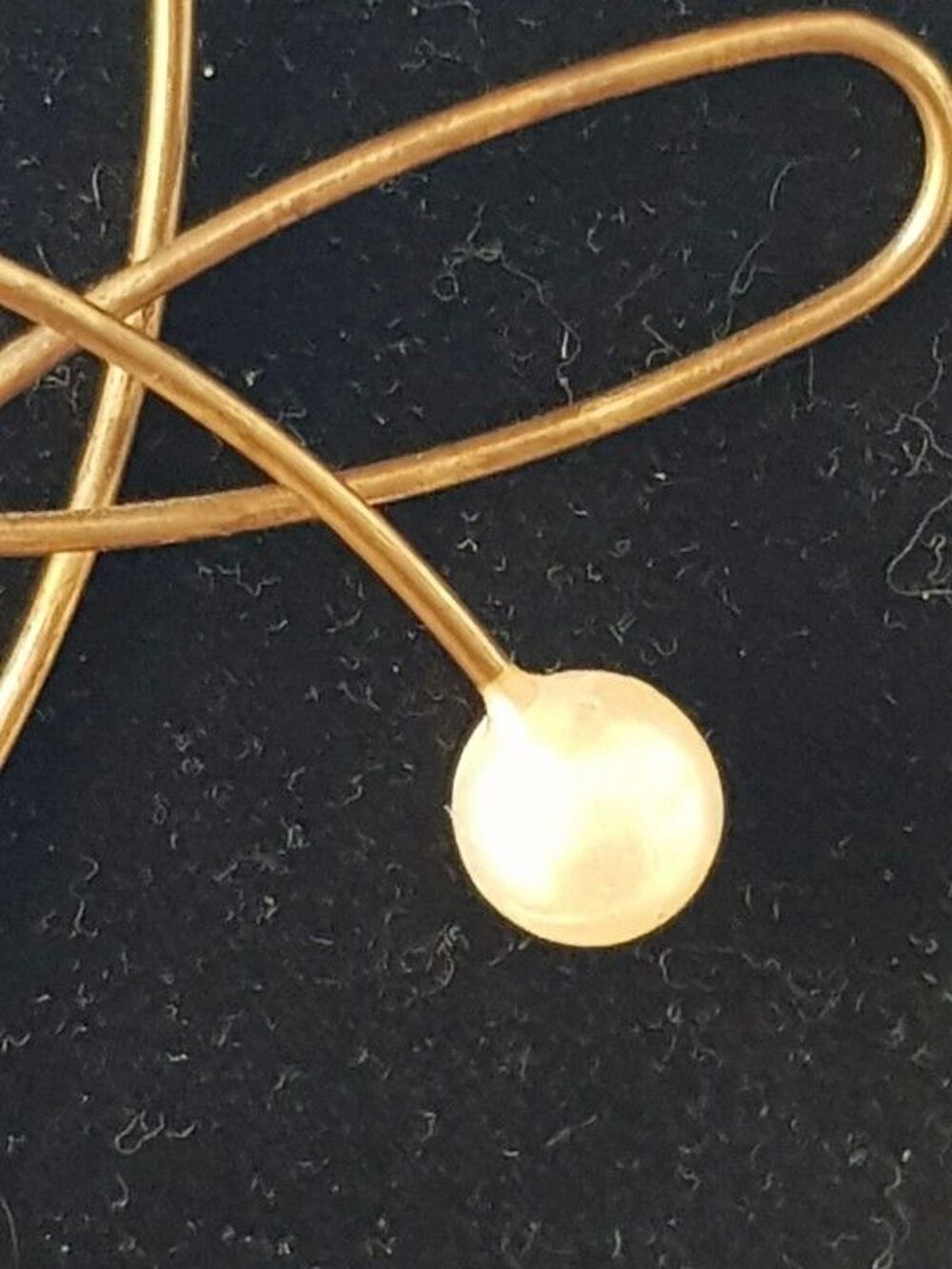 Boucles d'oreilles pendantes dor&eacute;es et perle tr&egrave;s bon etat 6 Bijoux et montres