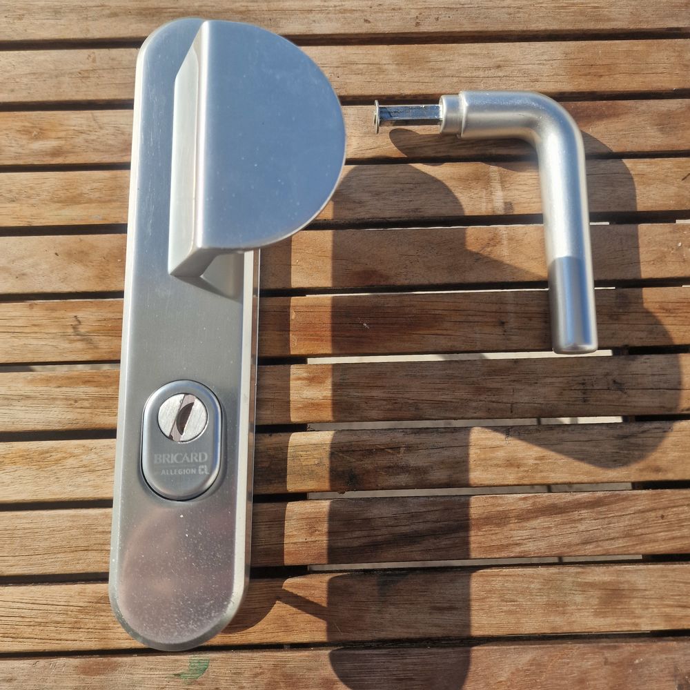 Poign&eacute;e de porte blind&eacute;e Bricard Bricolage
