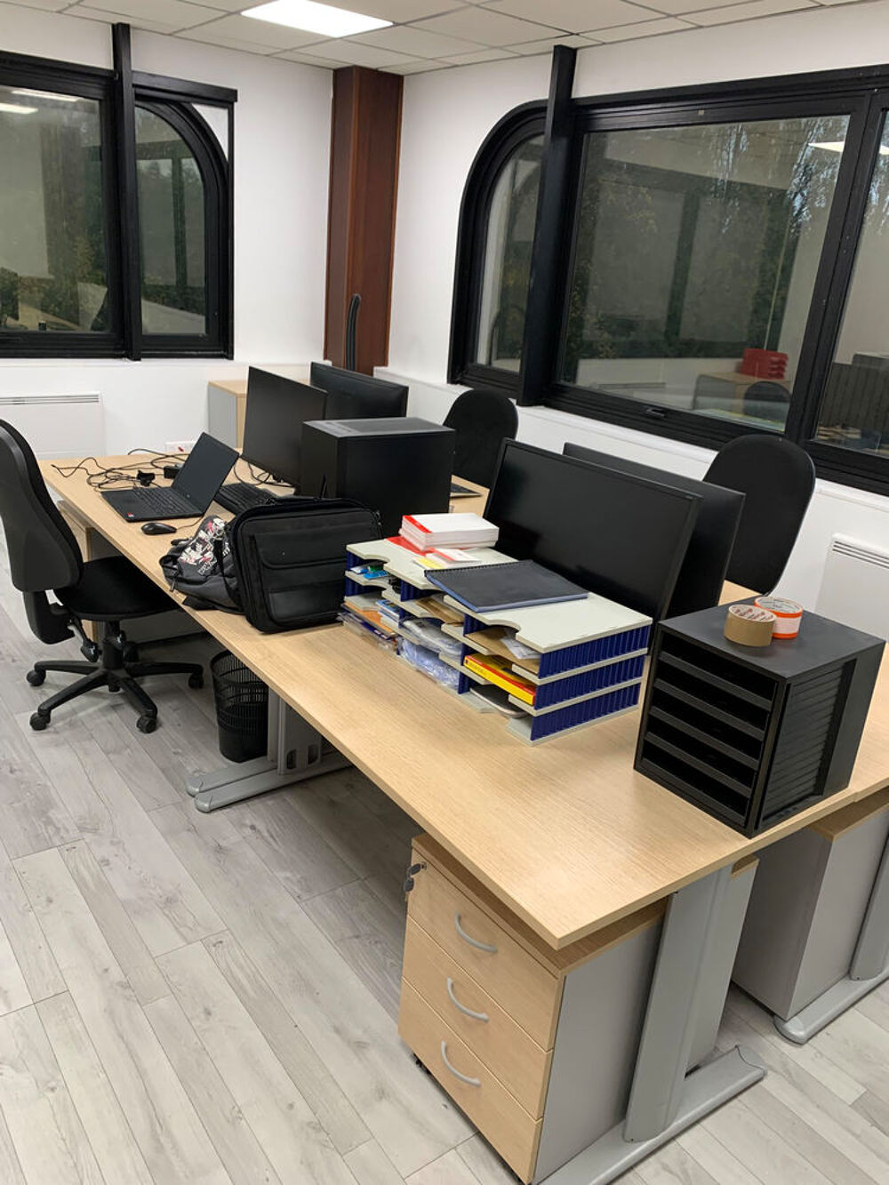 Location Autre 1 bureau 24 m²  au 1er étage Villebon-sur-yvette