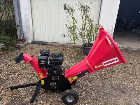 BROYEUR DE BRANCHES THERMIQUE Belv�s-de-Castillon (33)