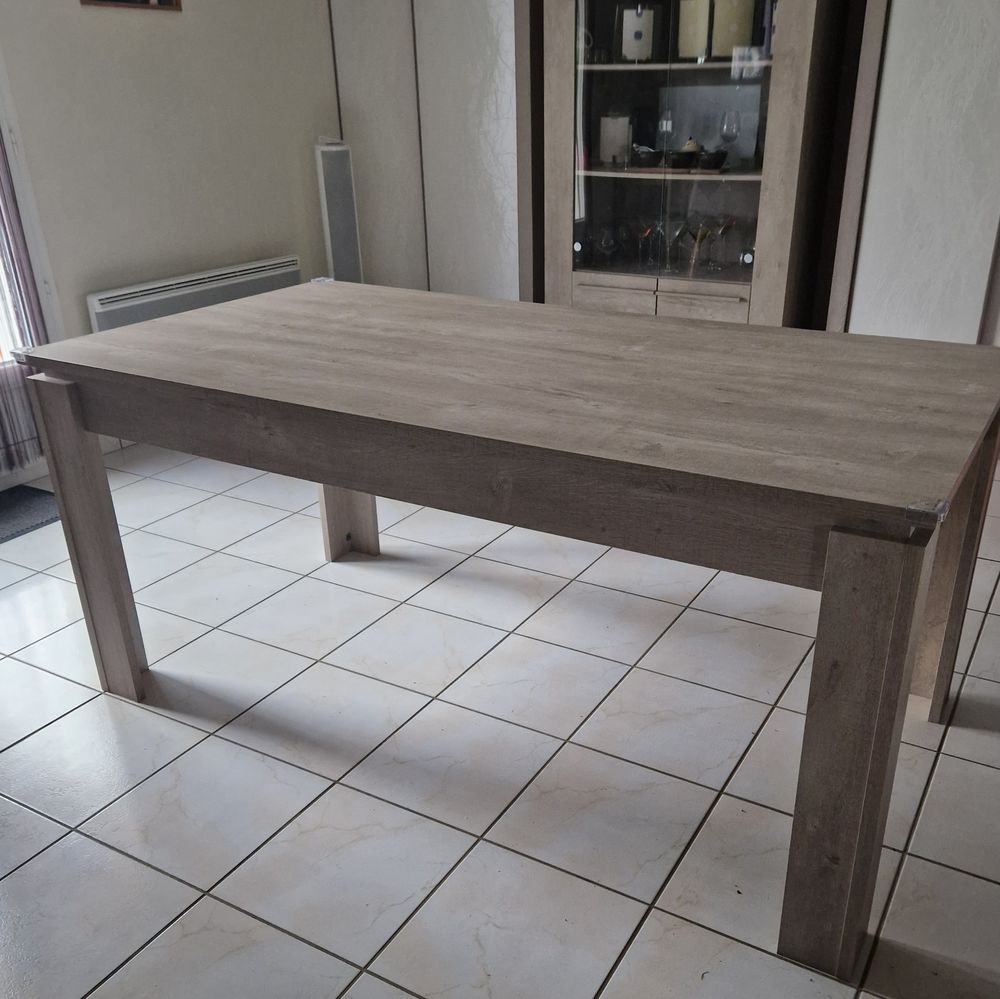 Table salle &agrave; manger SEGUR Meubles