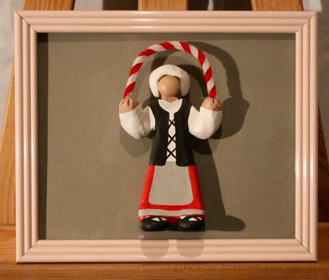 PAYS  BASQUE  :  DANSEUSE  . 30 Anglet (64)