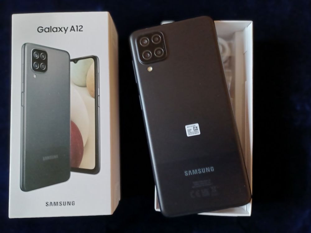 SAMSUNG GALAXY A12 64 Go Téléphones et tablettes