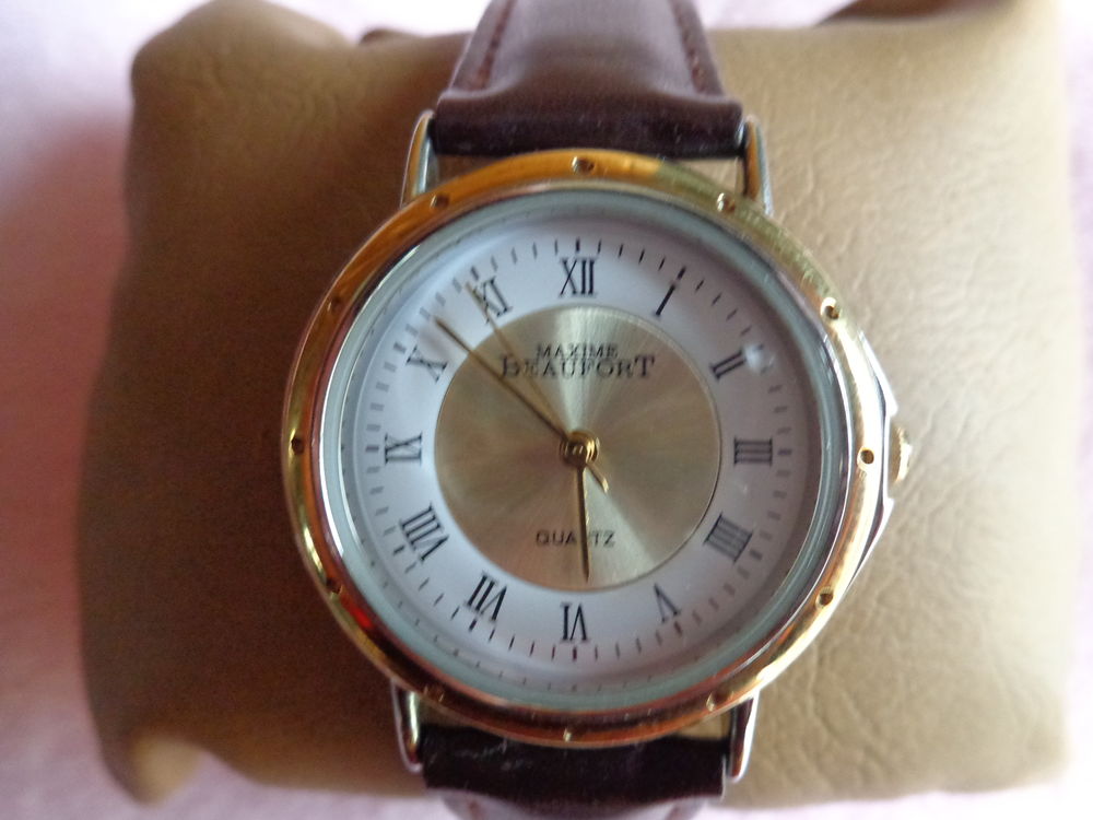 Montre classique. Bijoux et montres