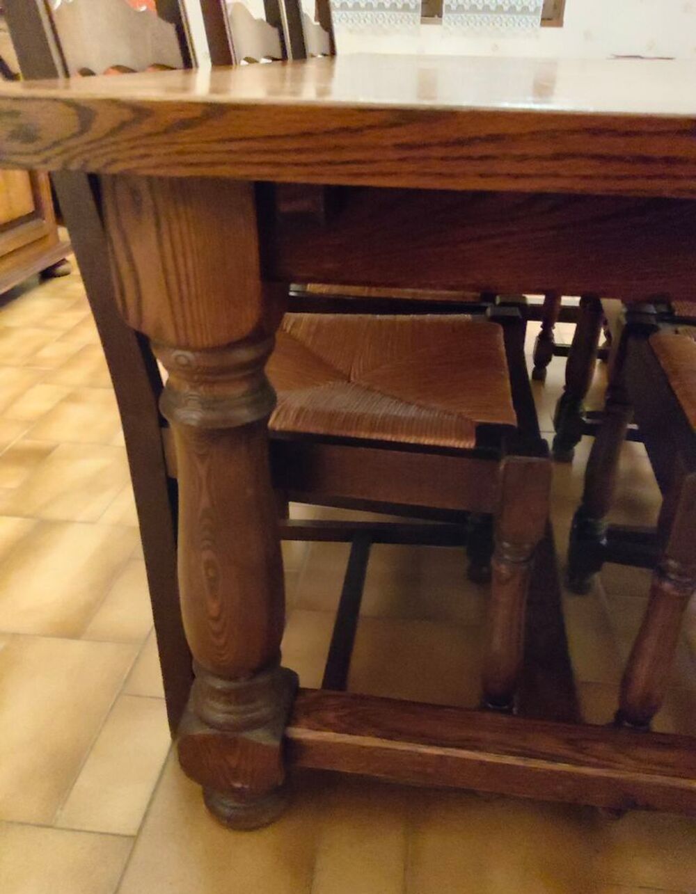Salle &agrave; manger compl&egrave;te Meubles