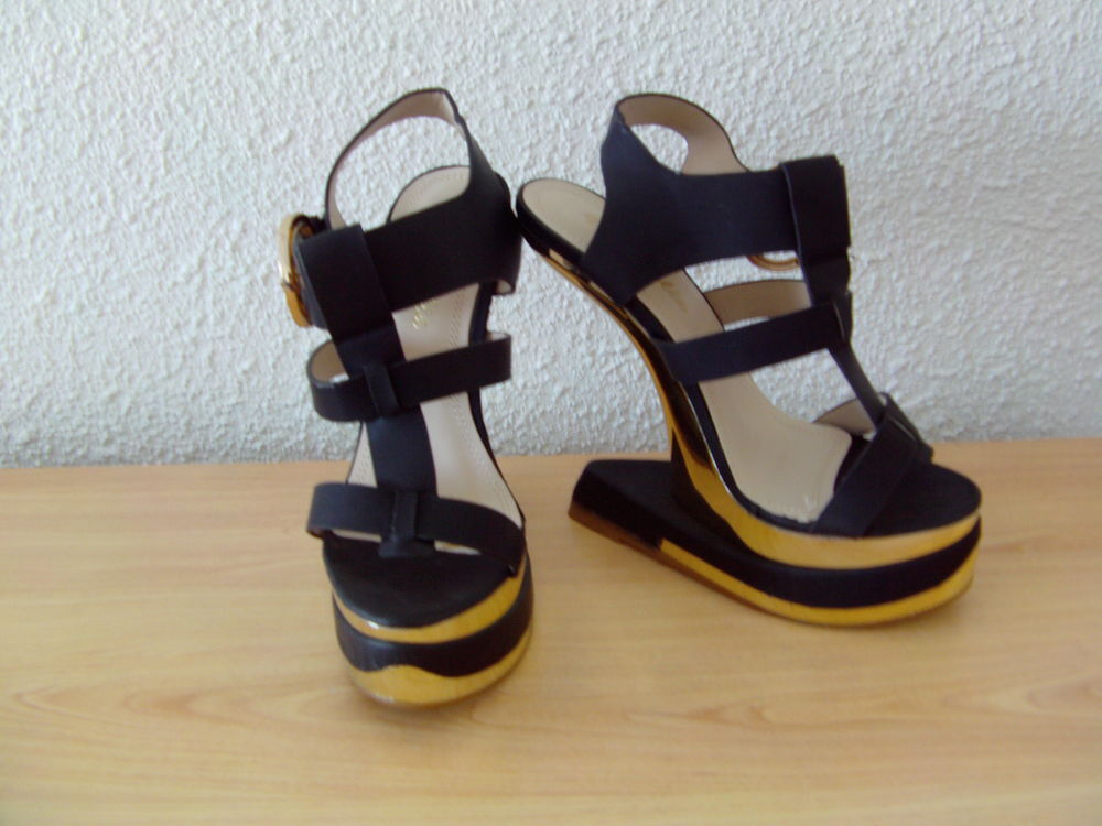 Sandales compens&eacute;es pointure 38 Chaussures