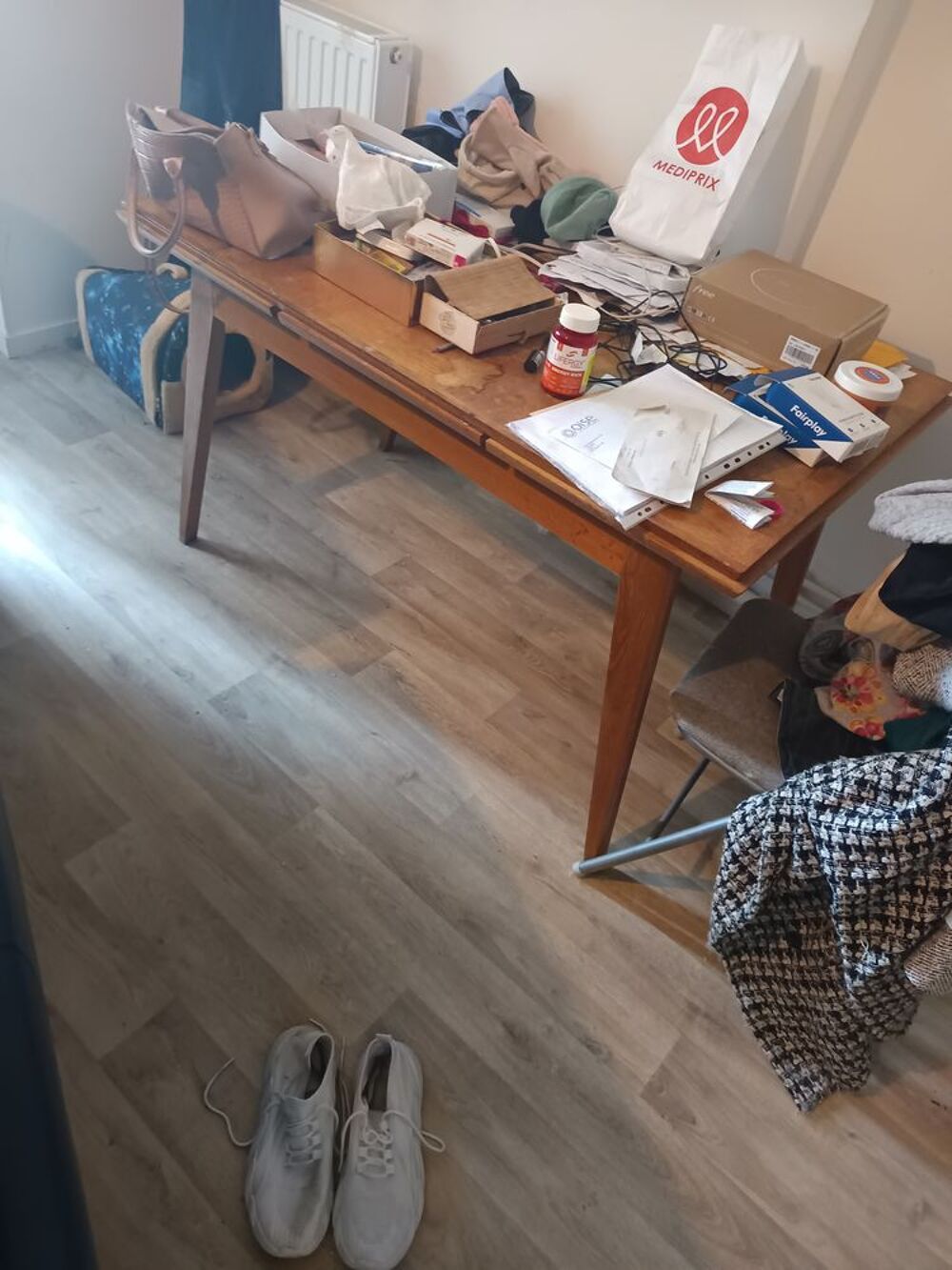 Cause d&eacute;m&eacute;nagement, meubles vari&eacute;s Meubles