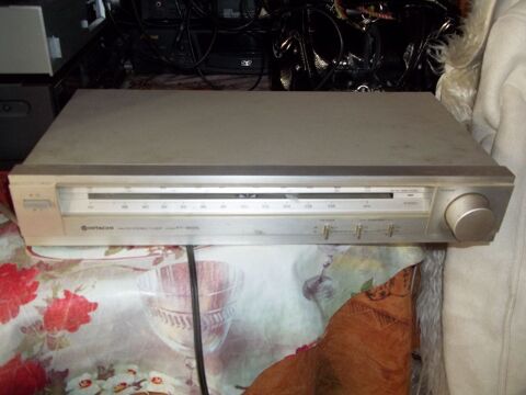 poste de ch�ne Hifi 20 Montlaux (04)