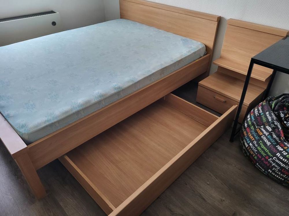 chambre et canap&eacute; Meubles