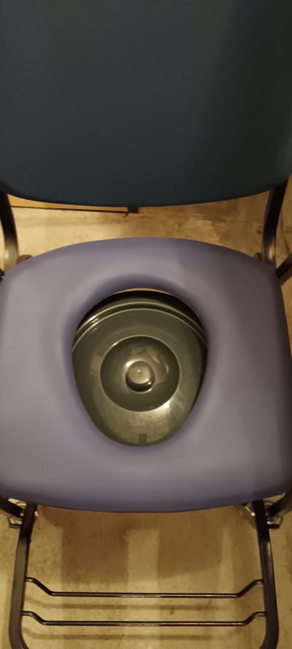 Chaise roulante avec pot de toilette HERDEGEN Meubles