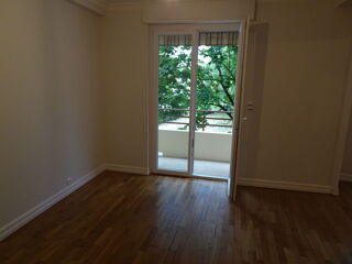  Appartement à louer 3 pièces 69 m²