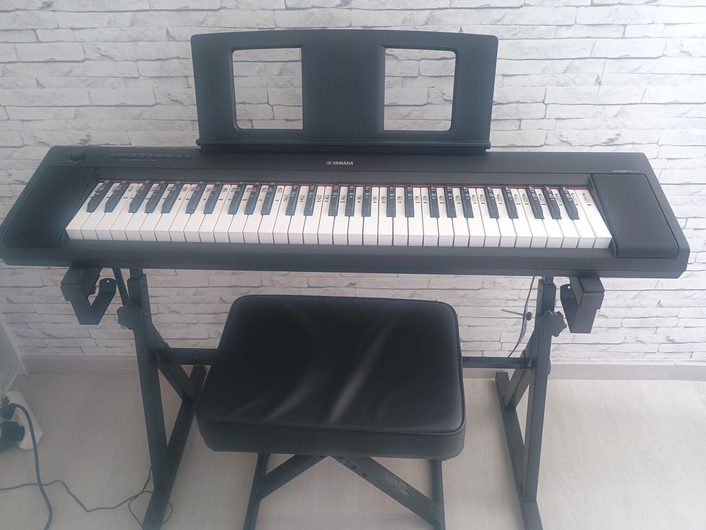 Piano Yamaha num&eacute;rique piaggero NP-15 Jeux / jouets