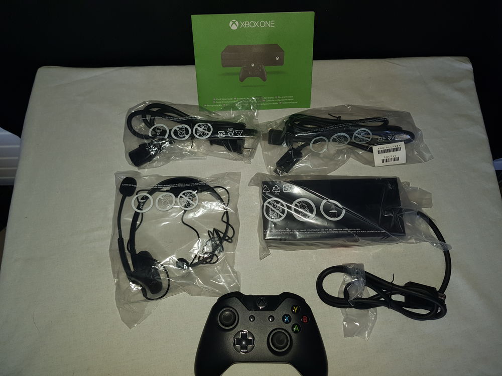 Xbox one avec ses jeux Consoles et jeux vidéos