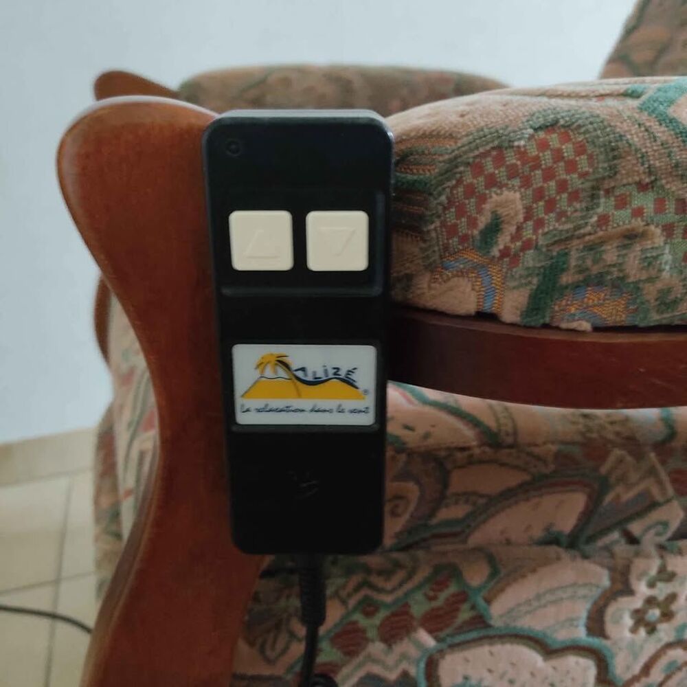 Fauteuil de relaxation &eacute;lectrique Meubles
