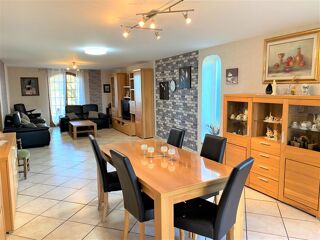  Maison � vendre 10 pi�ces 240 m�